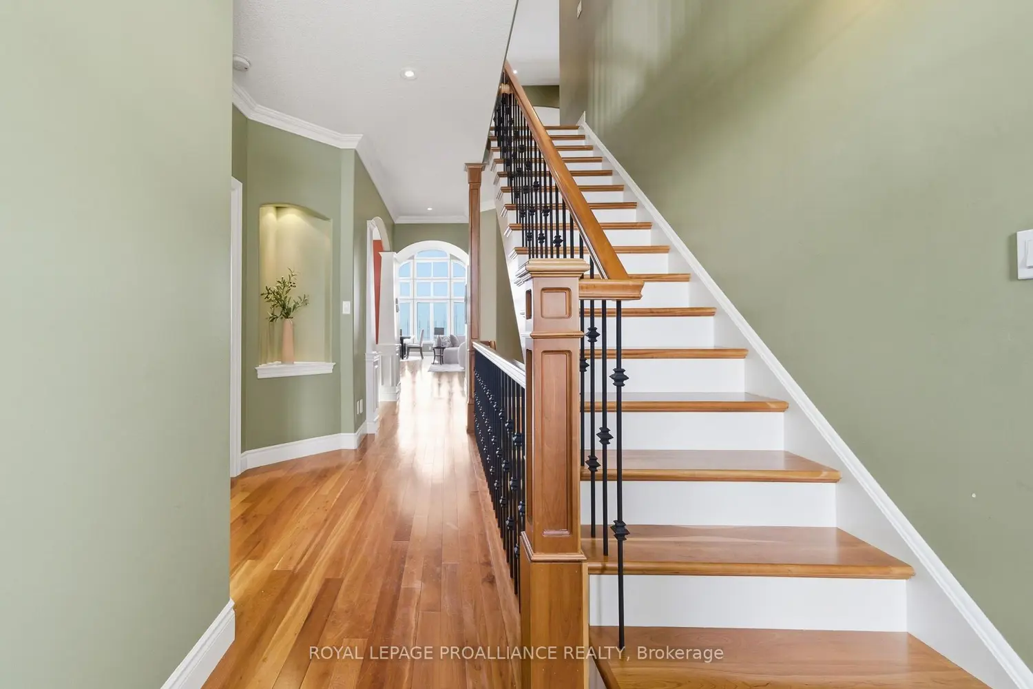 240 Avondale Road