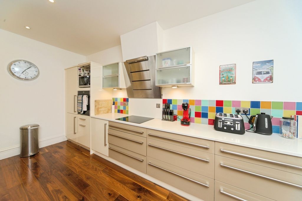 Additional image 3 of 3 bed maisonette to rentDevonshire Place, Brighton BN2