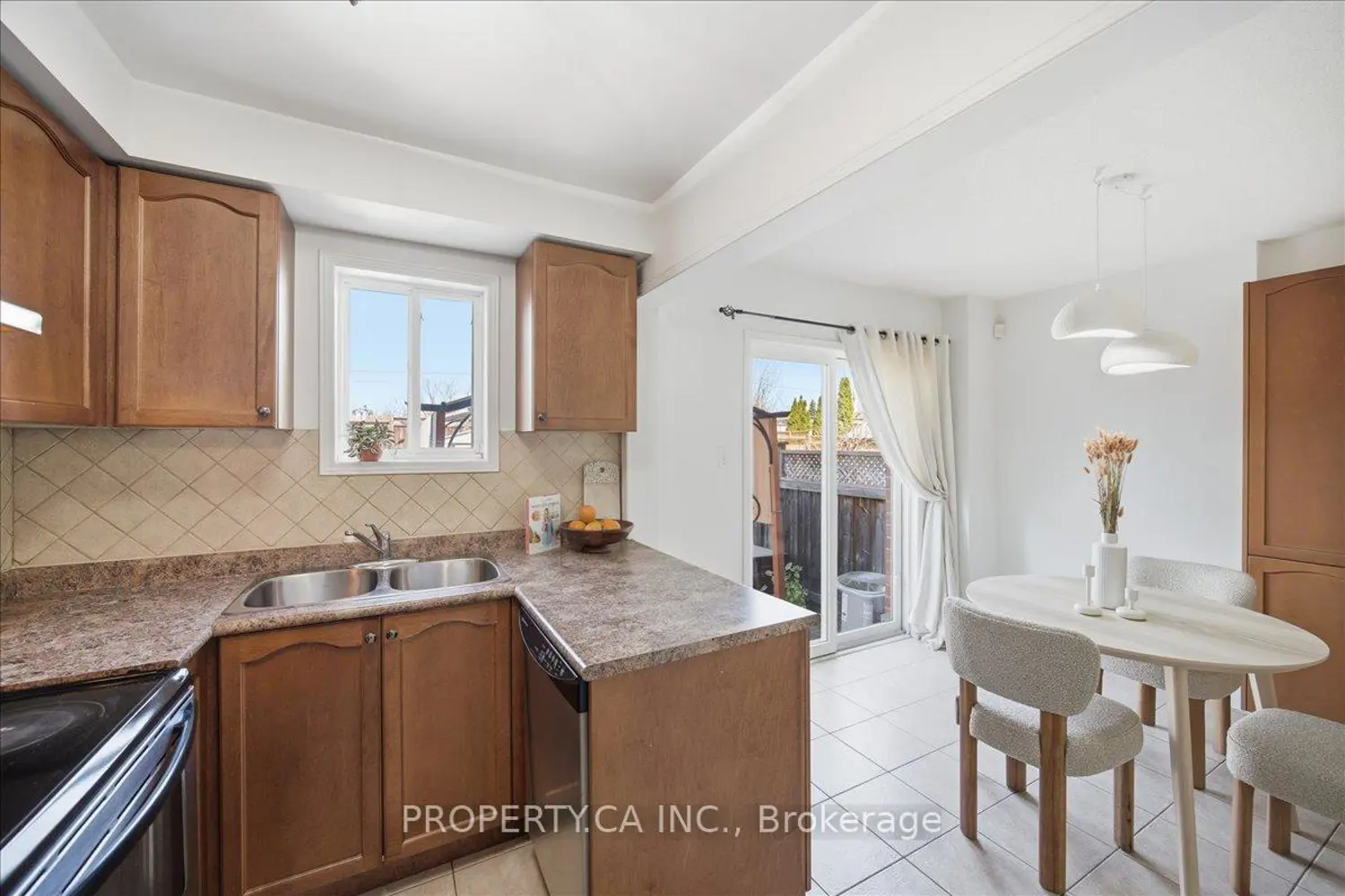 Additional image 6 of 45 Lindenshire Avenue