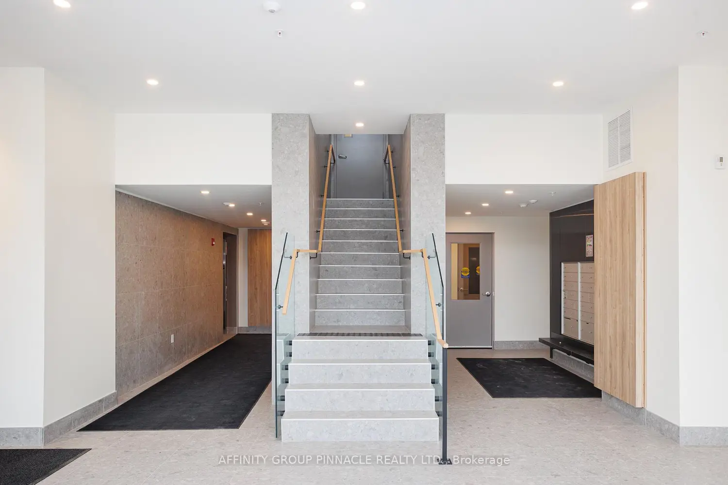 Additional image 6 of 19 A West Street 302