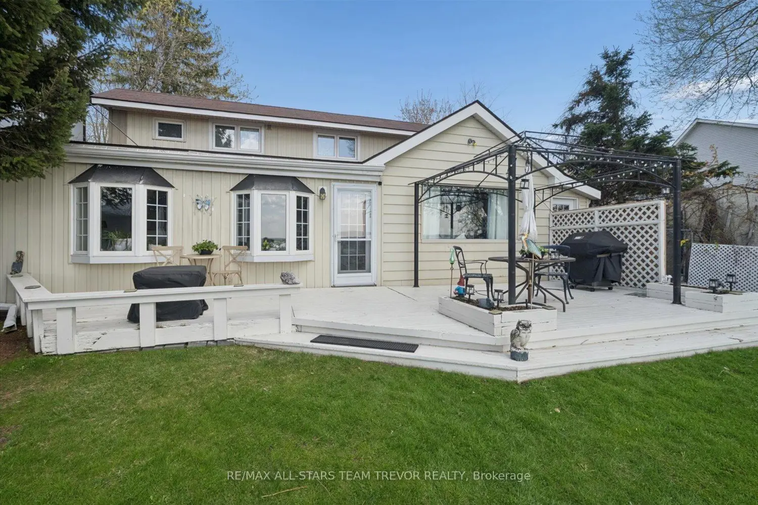 263 Pleasant Boulevard photo 3
