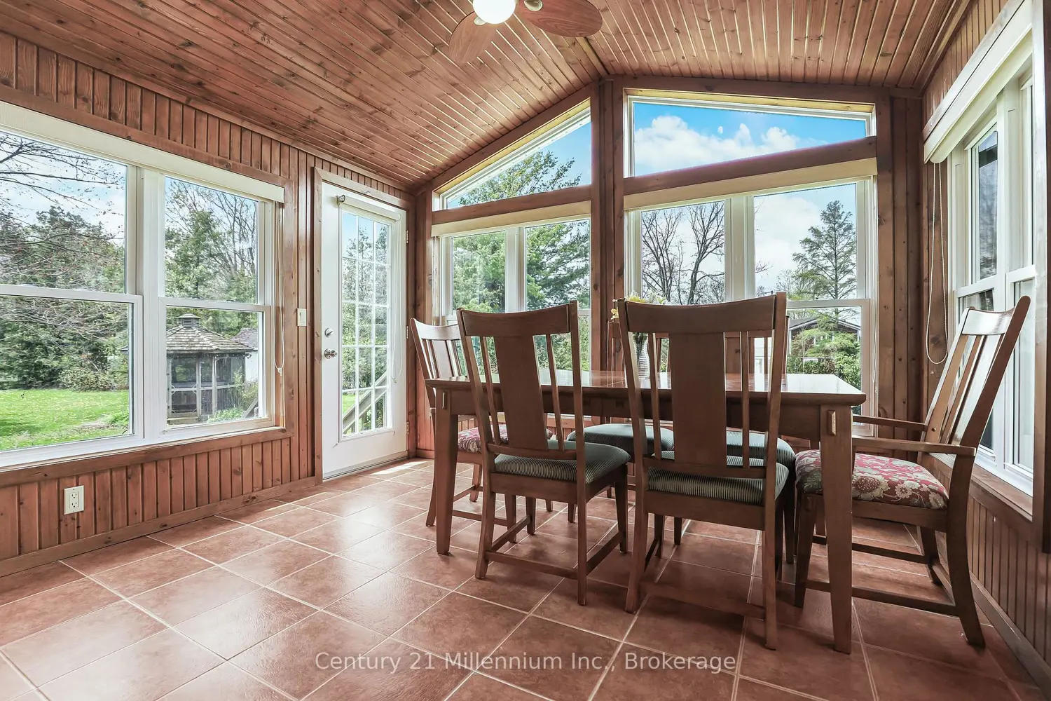 Additional image 9 of 72234 Lakeshore Drive