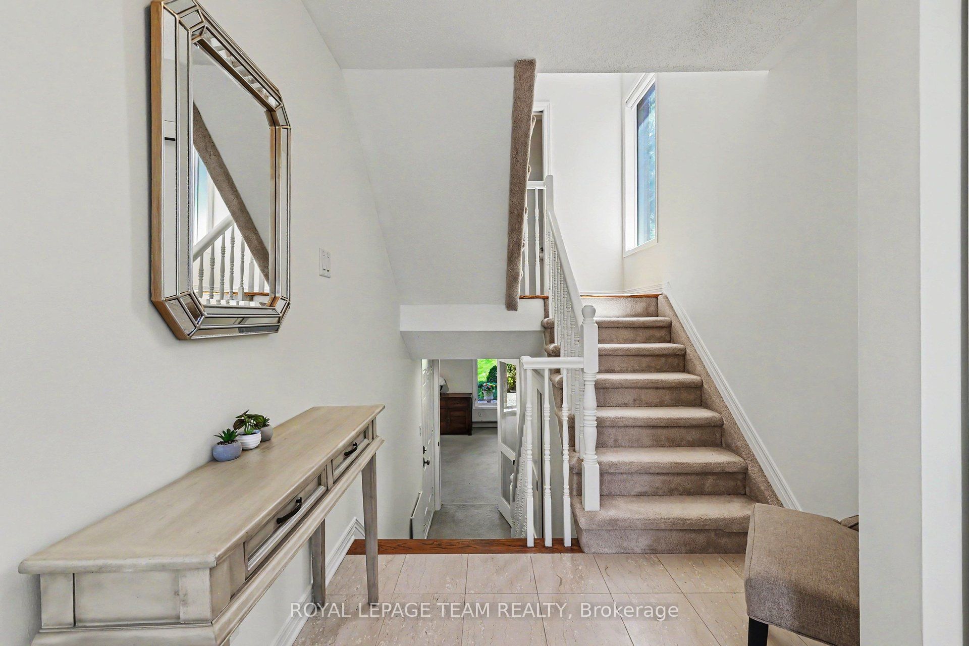 Additional image 4 of 12 Catherwood Court, Ottawa, ON, K2K 2K1