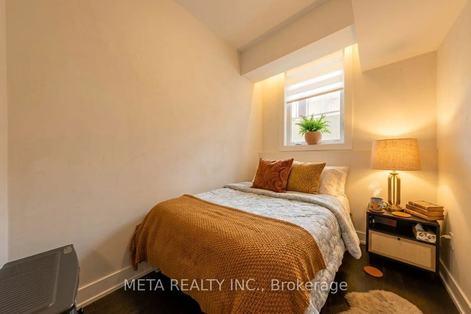 Additional image 15 of 9560 Islington Avenue L144
