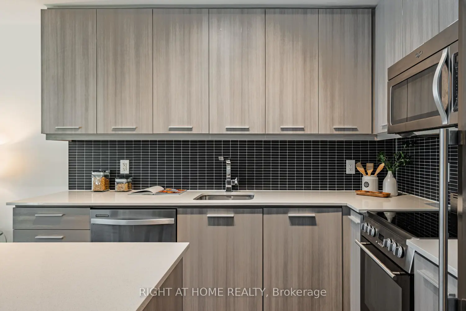 Additional image 3 of 105 George Street 312