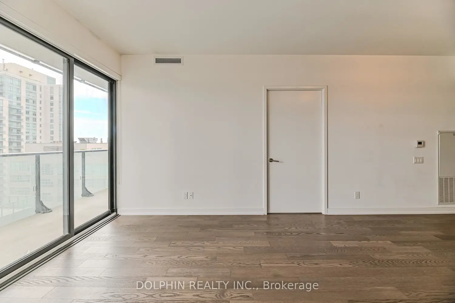 Additional image 7 of 161 Roehampton Avenue 1007