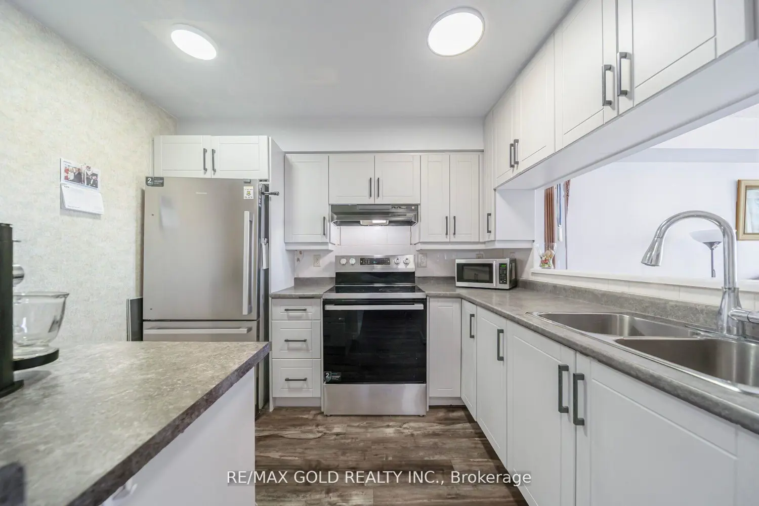 Additional image 11 of 350 Rathburn Road 1406