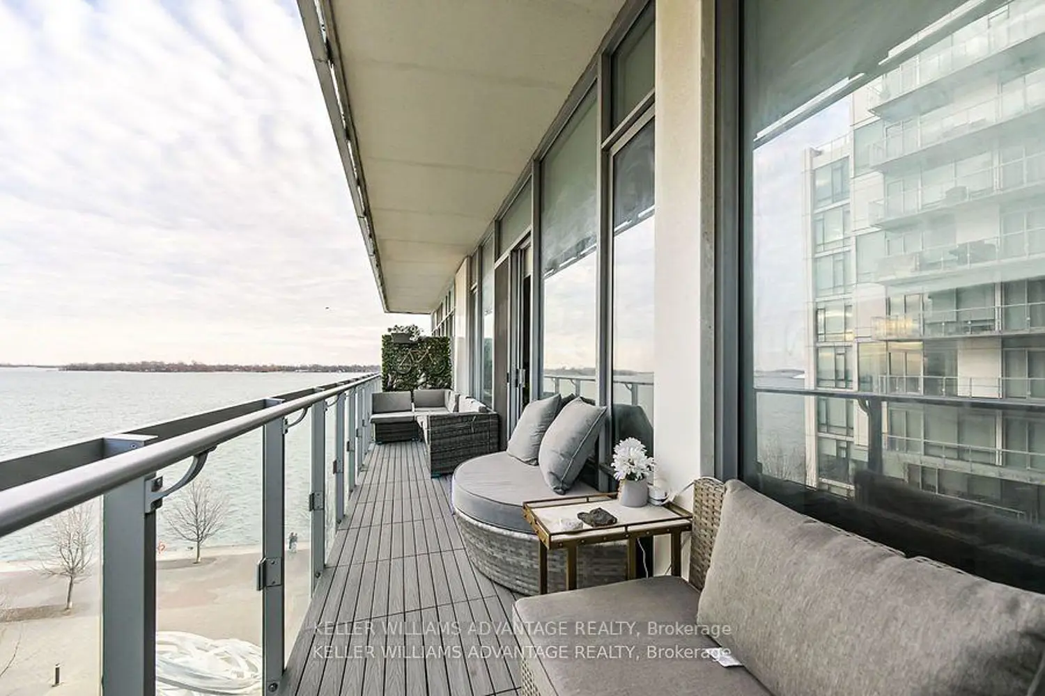 Additional image 7 of 29 Queens Quay 616