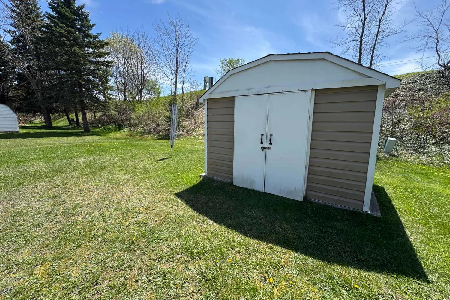 Additional image 11 of 39724 Amberley Road 36