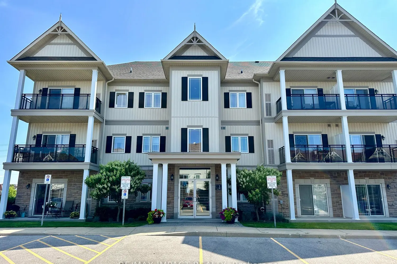 1 Sidney Lane 104