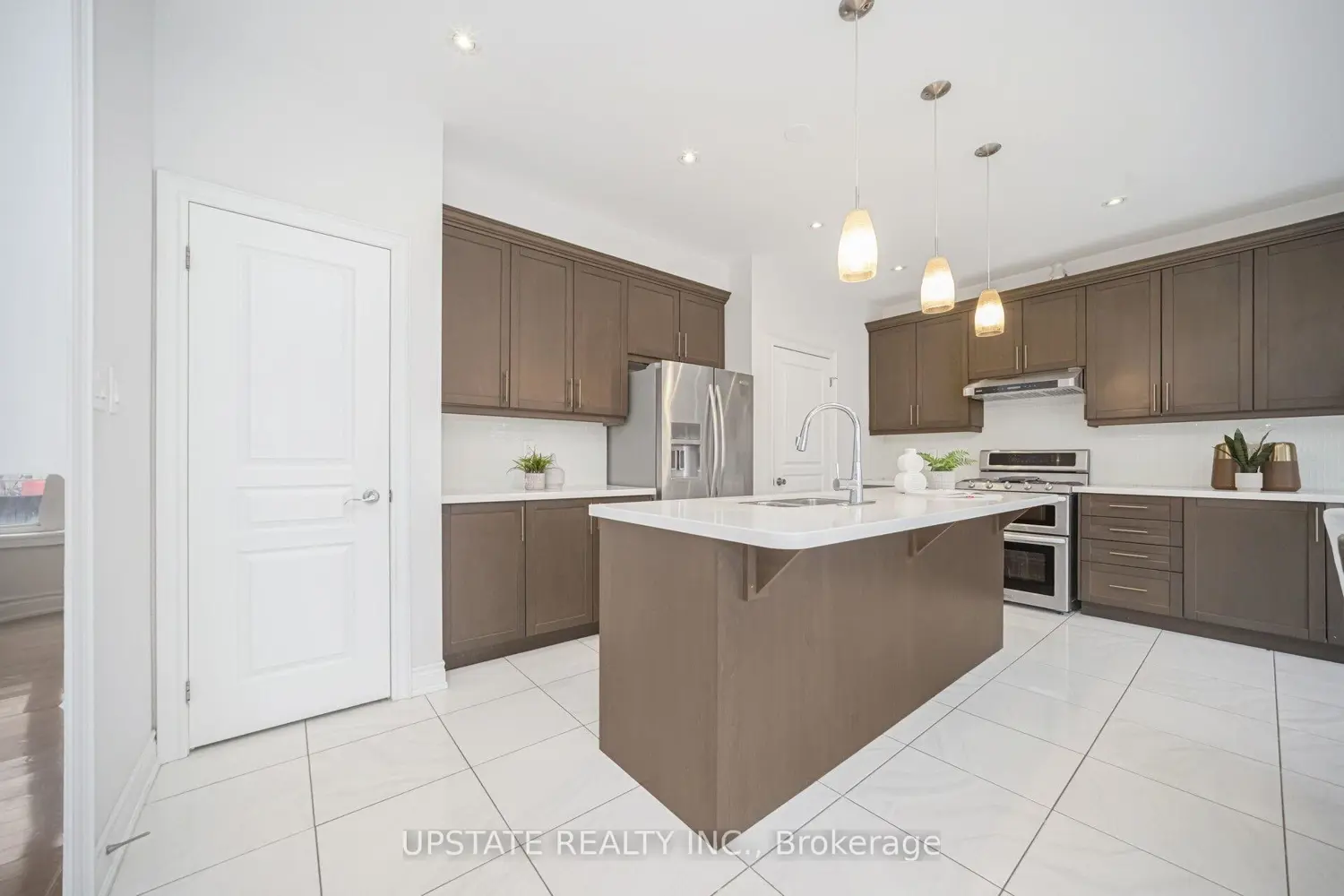 Additional image 9 of 11 Mistyglen Crescent