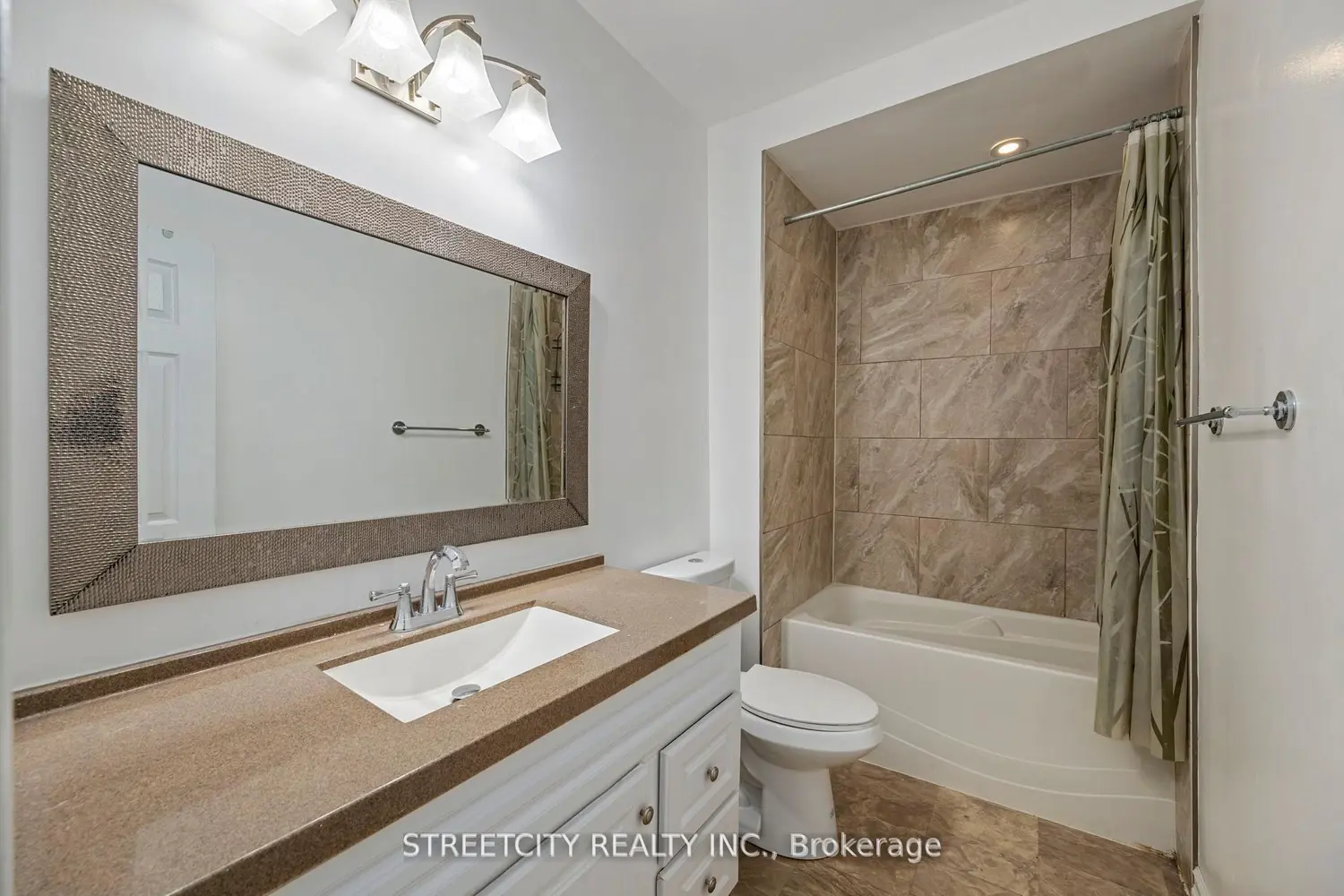 Additional image 10 of 840 Queens Avenue
