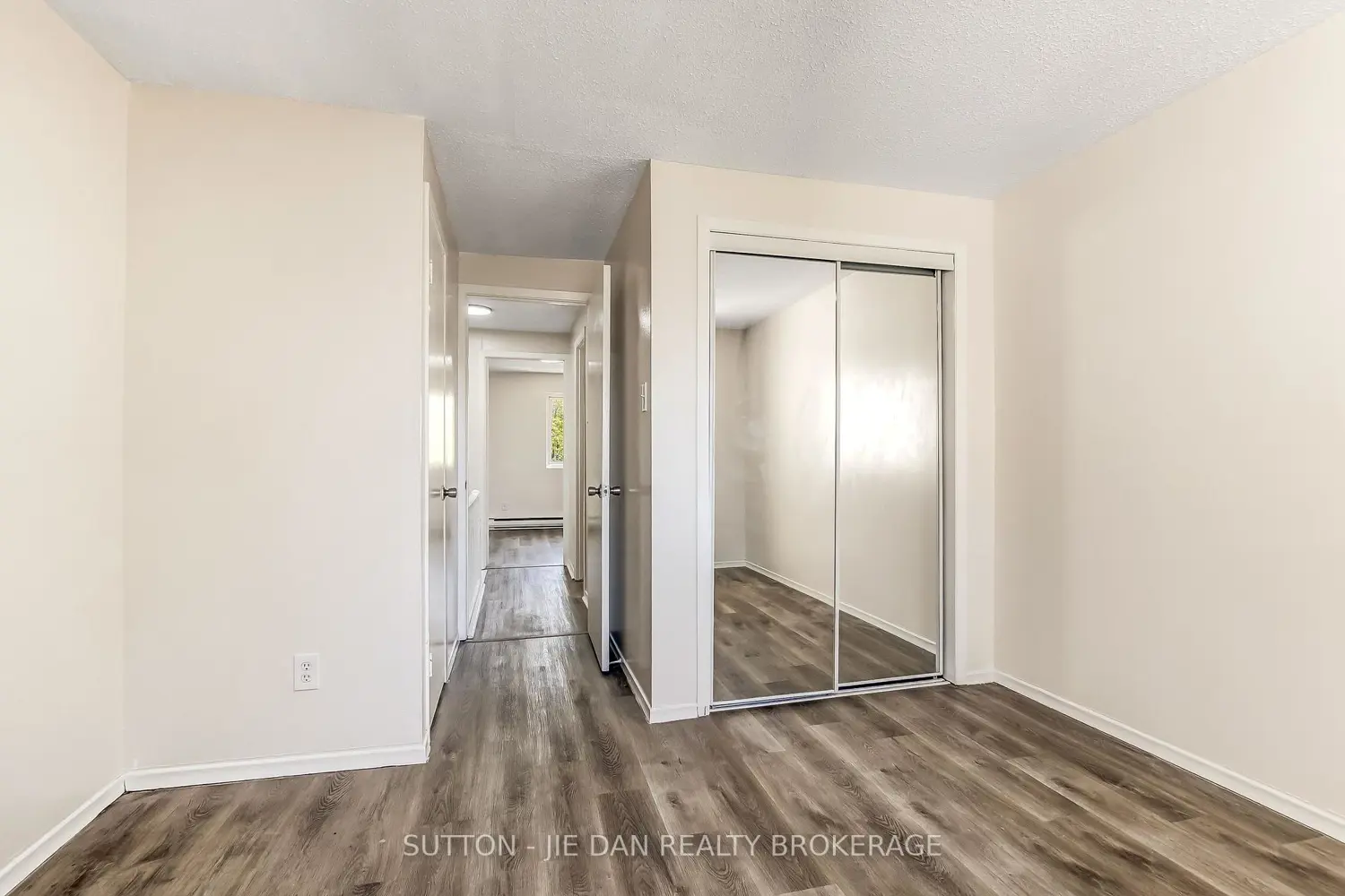 Additional image 7 of 1919 Trafalgar Street 3