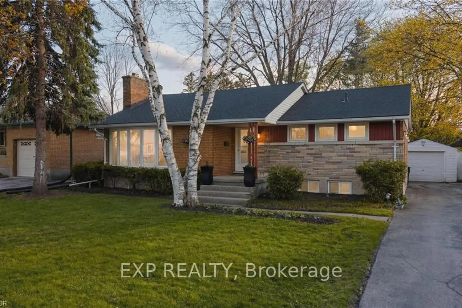 120 Elgin Crescent