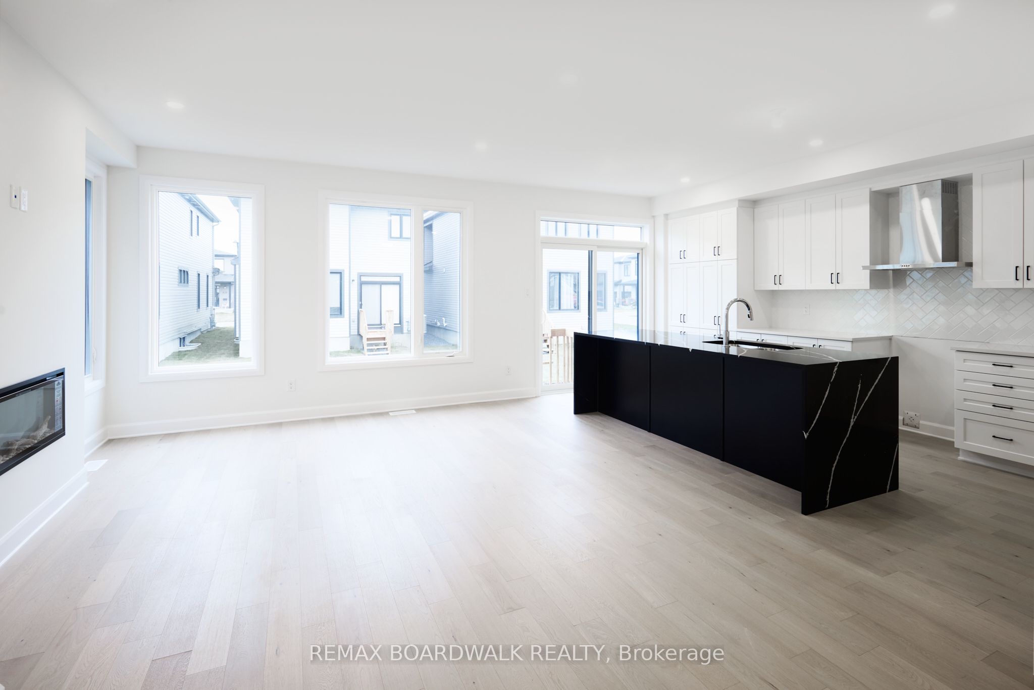 Additional image 5 of 592 Roundhouse Crescent, Ottawa, ON, K2S 1K4