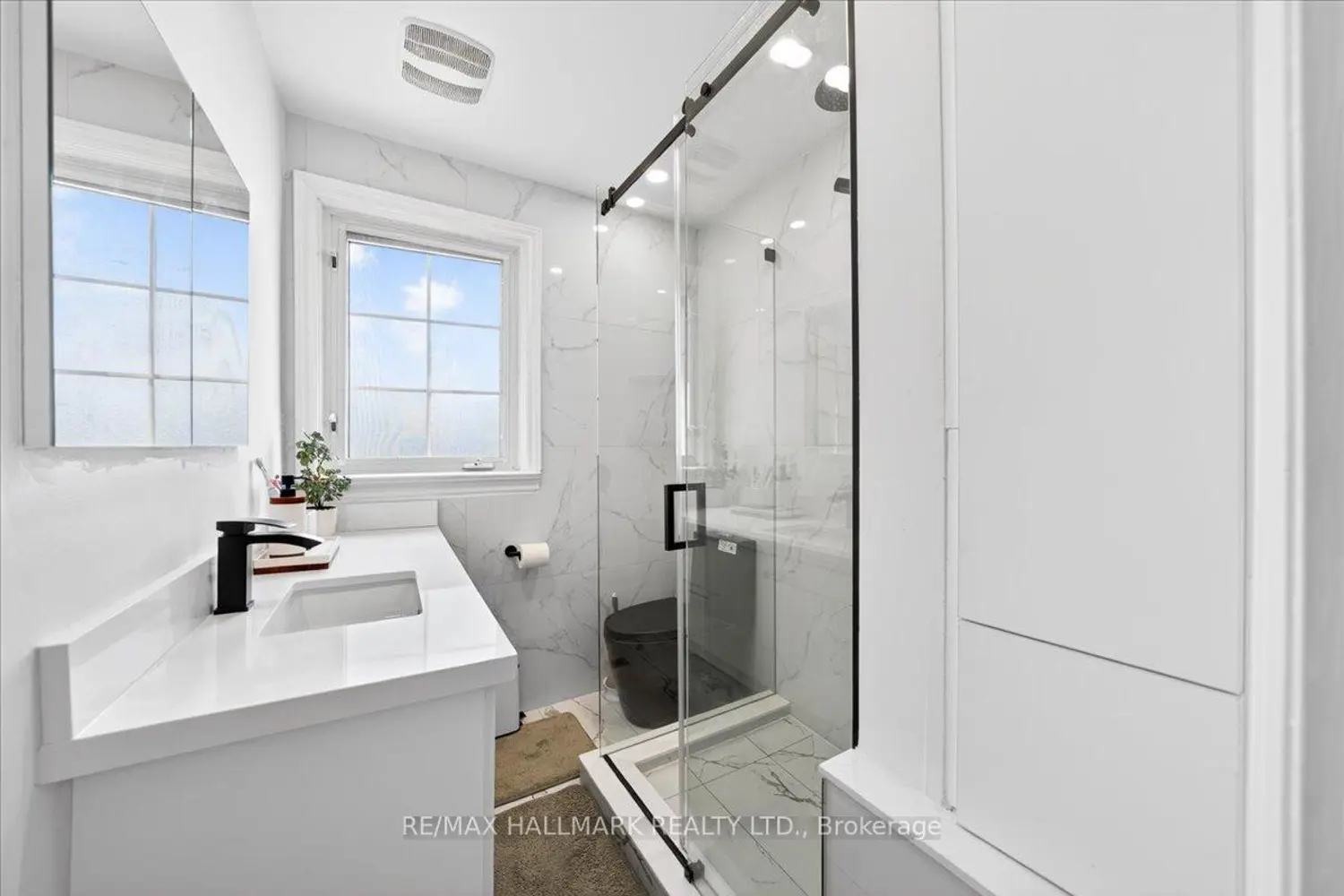 Additional image 10 of 910 Eglinton Avenue