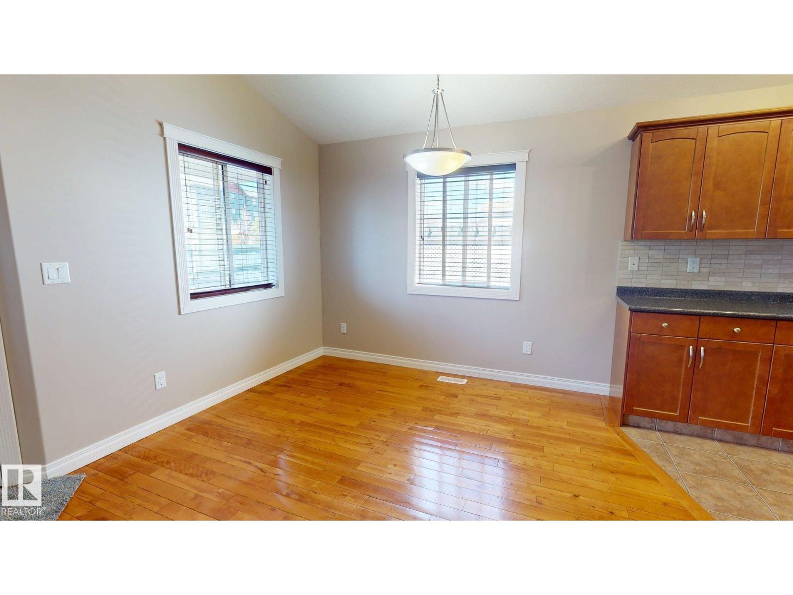 Additional image 5 of 16408 49 Street NW, Edmonton, AB, T5Y0A5