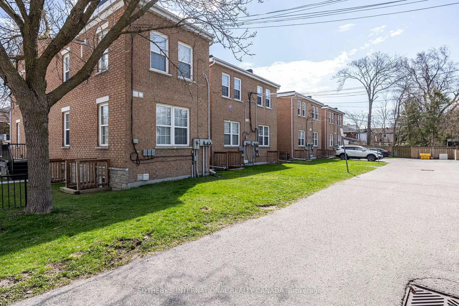 Additional image 18 of 74 Coxwell Avenue C