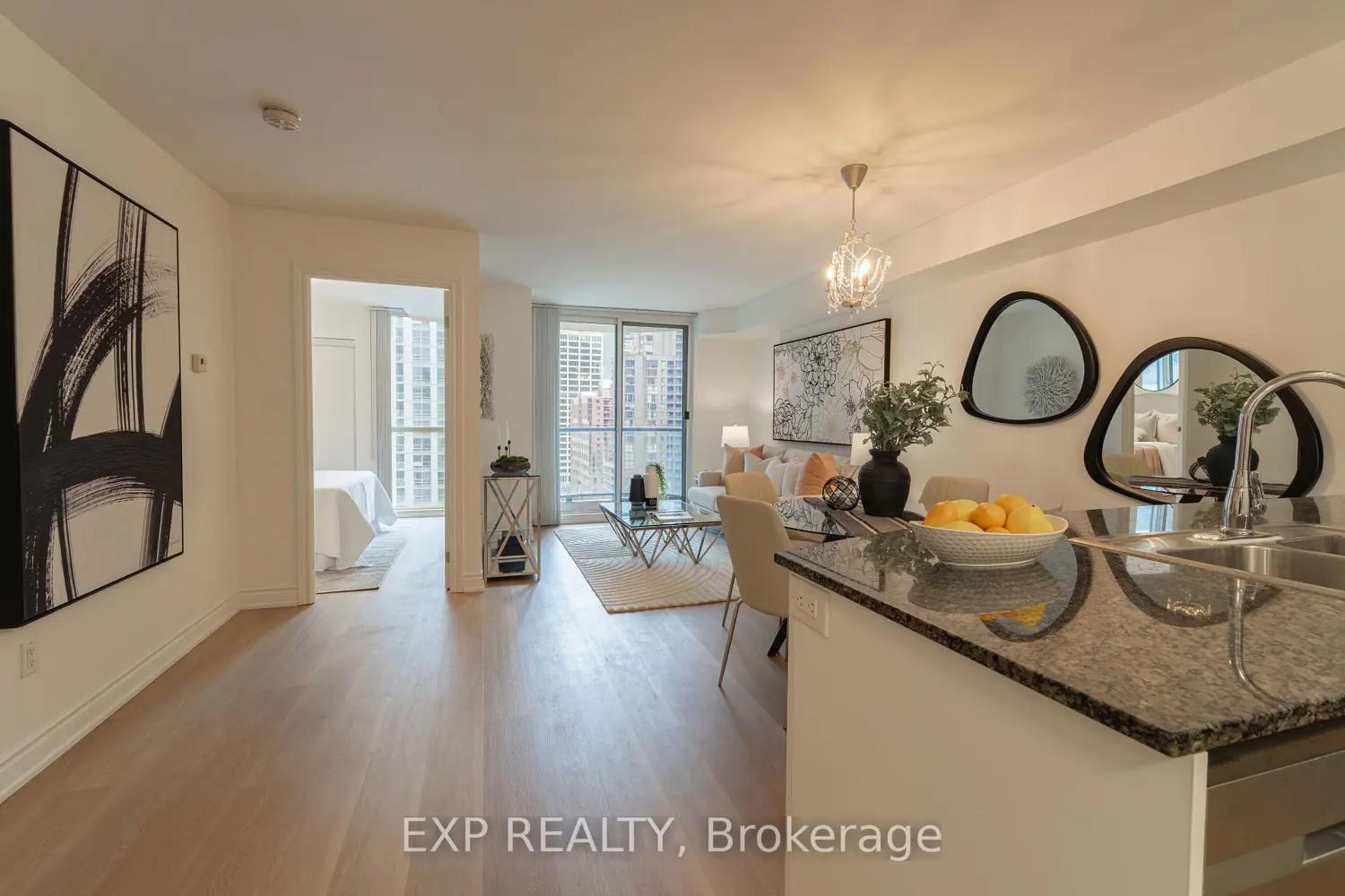 Additional image 4 of 801 Bay Street 1603