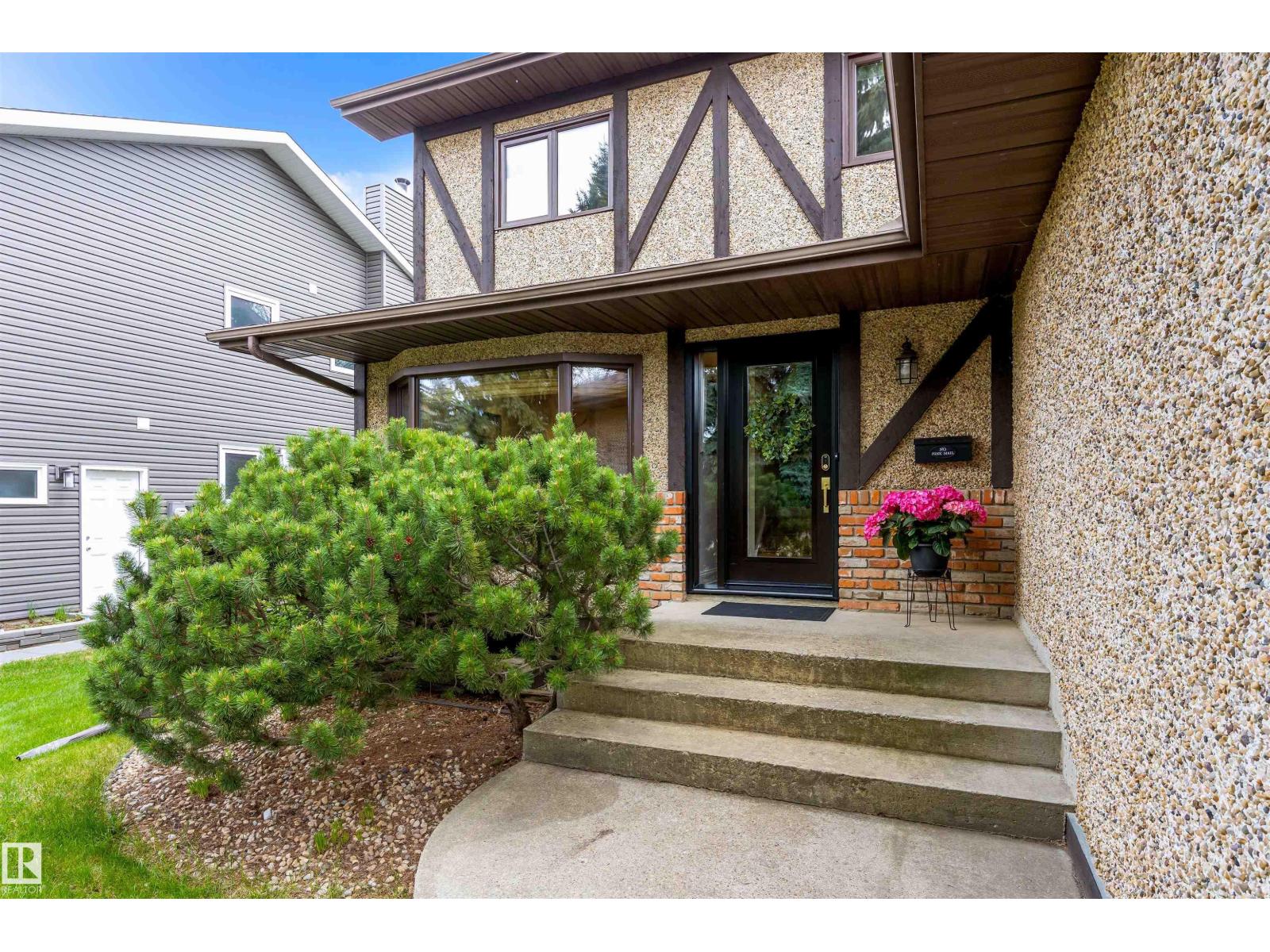 Additional image 2 of 4711 Whitemud Road NW, Edmonton, AB, T6H5P7