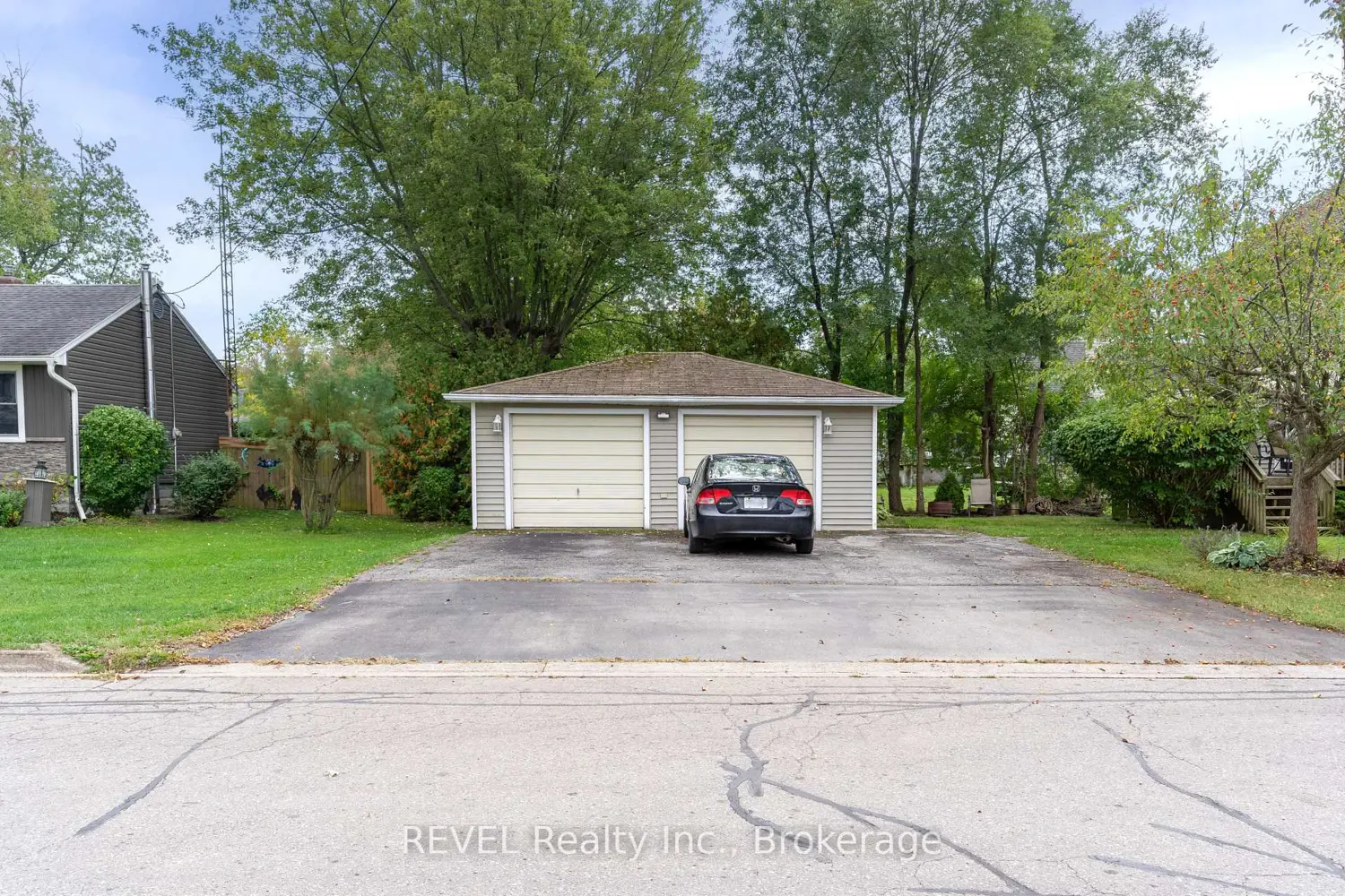 Additional image 18 of 32 Bay Avenue