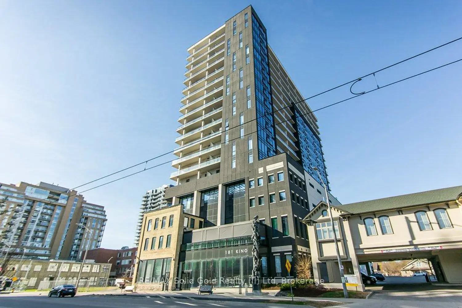 181 King Street 1010