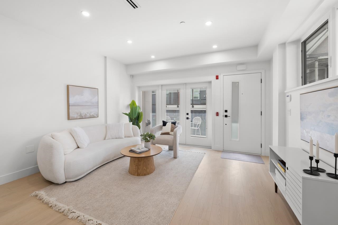 Additional image 4 of 2133 Pender Street E, Vancouver, BC, V5L 1X3