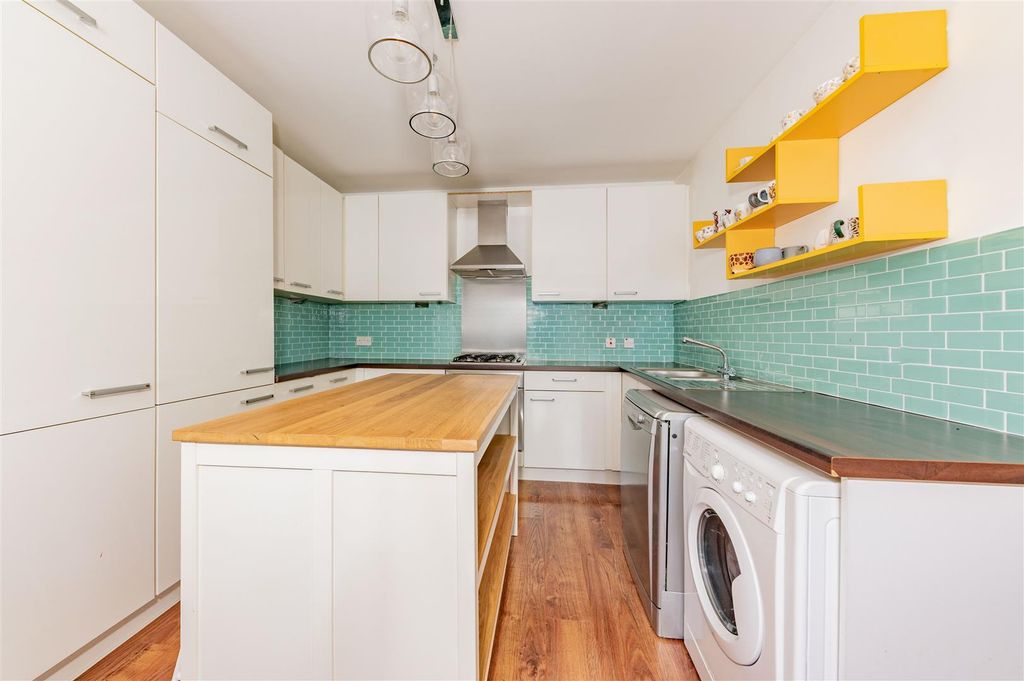 Additional image 6 of 2 bed flat to rentElm Rise, Baldovie, Broughty Ferry DD5