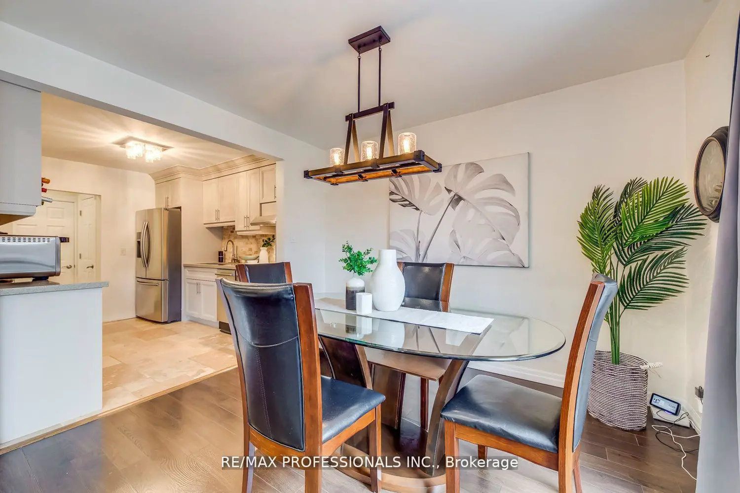 Additional image 8 of 4345 Bloor Street 51