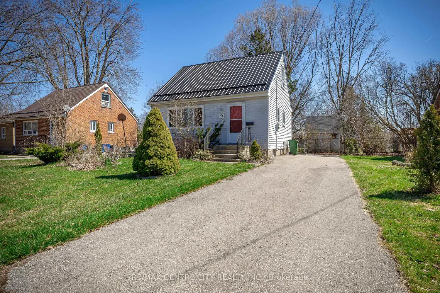 64 Dunkirk Drive photo 3