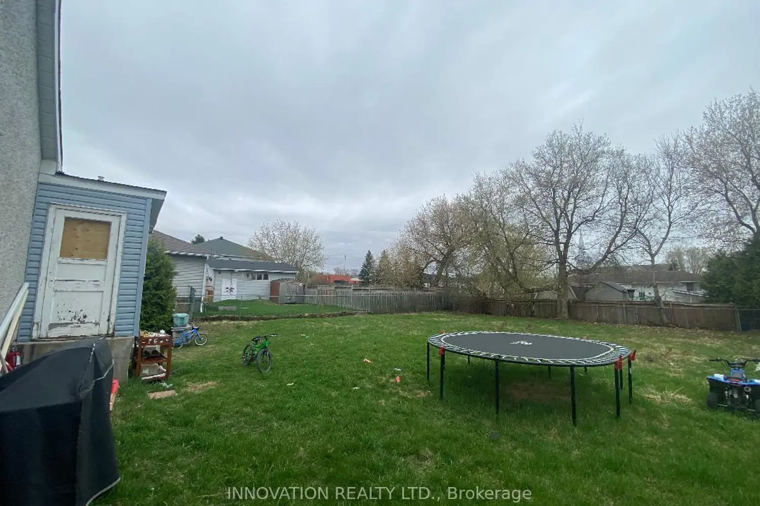 1146 Gabriel Street photo 4