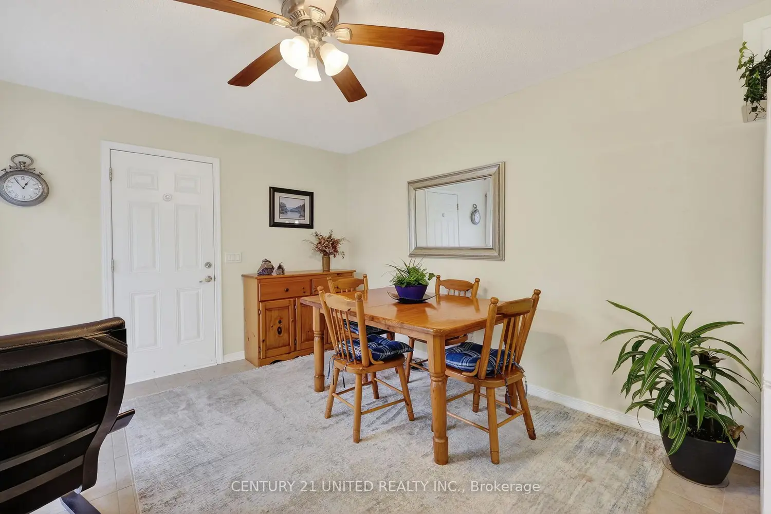 Additional image 12 of 832 Leslie Street