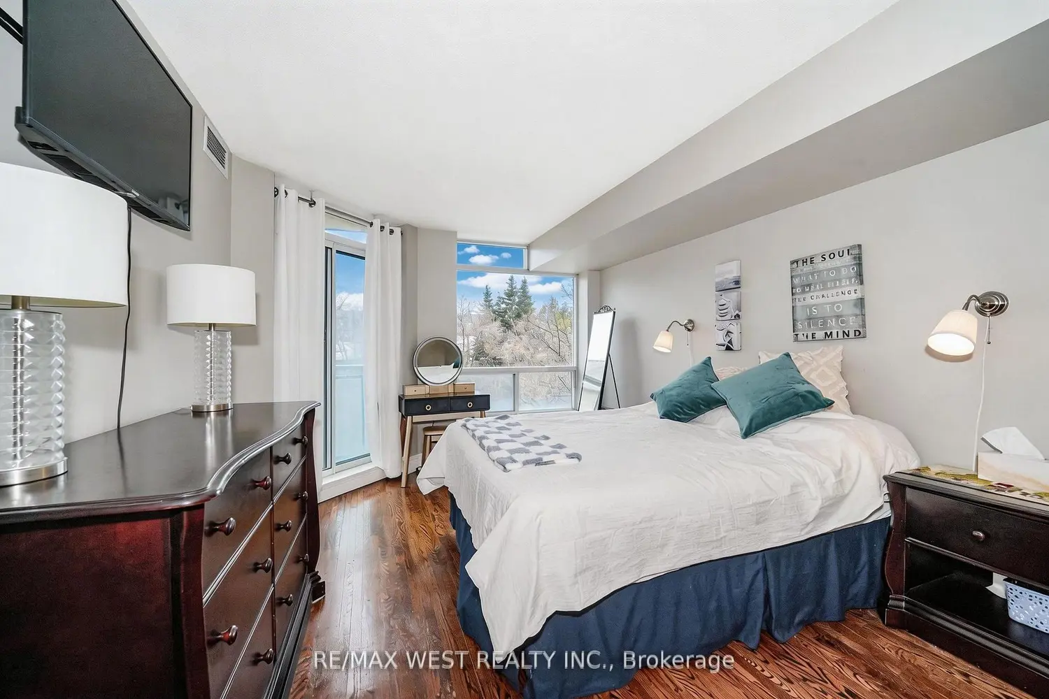 Additional image 7 of 190 Manitoba Street 309