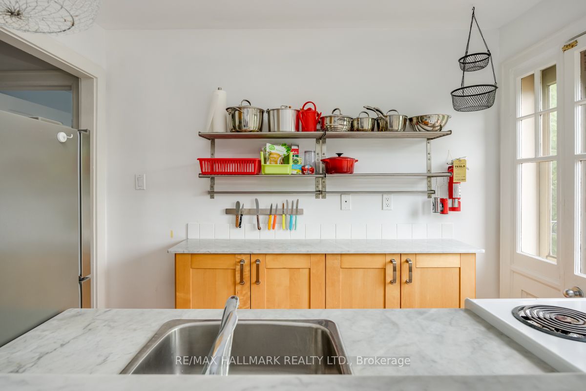 Additional image 5 of 2A-483 Parkside Drive, Toronto, ON, M6R 2Z9