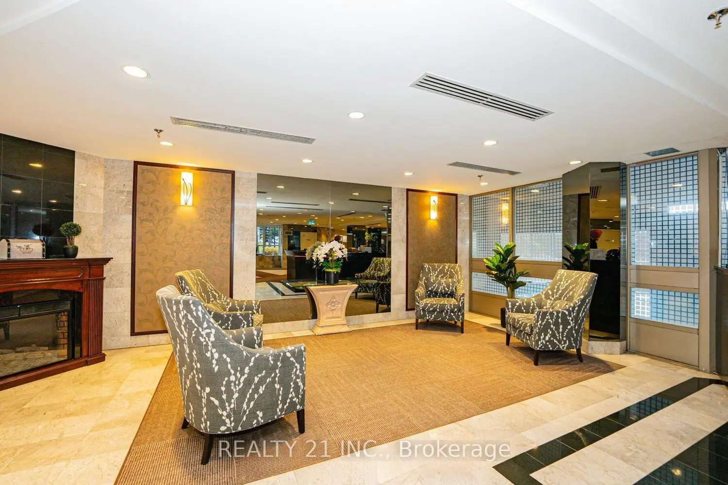 Additional image 3 of 3233 Eglinton Avenue 1107