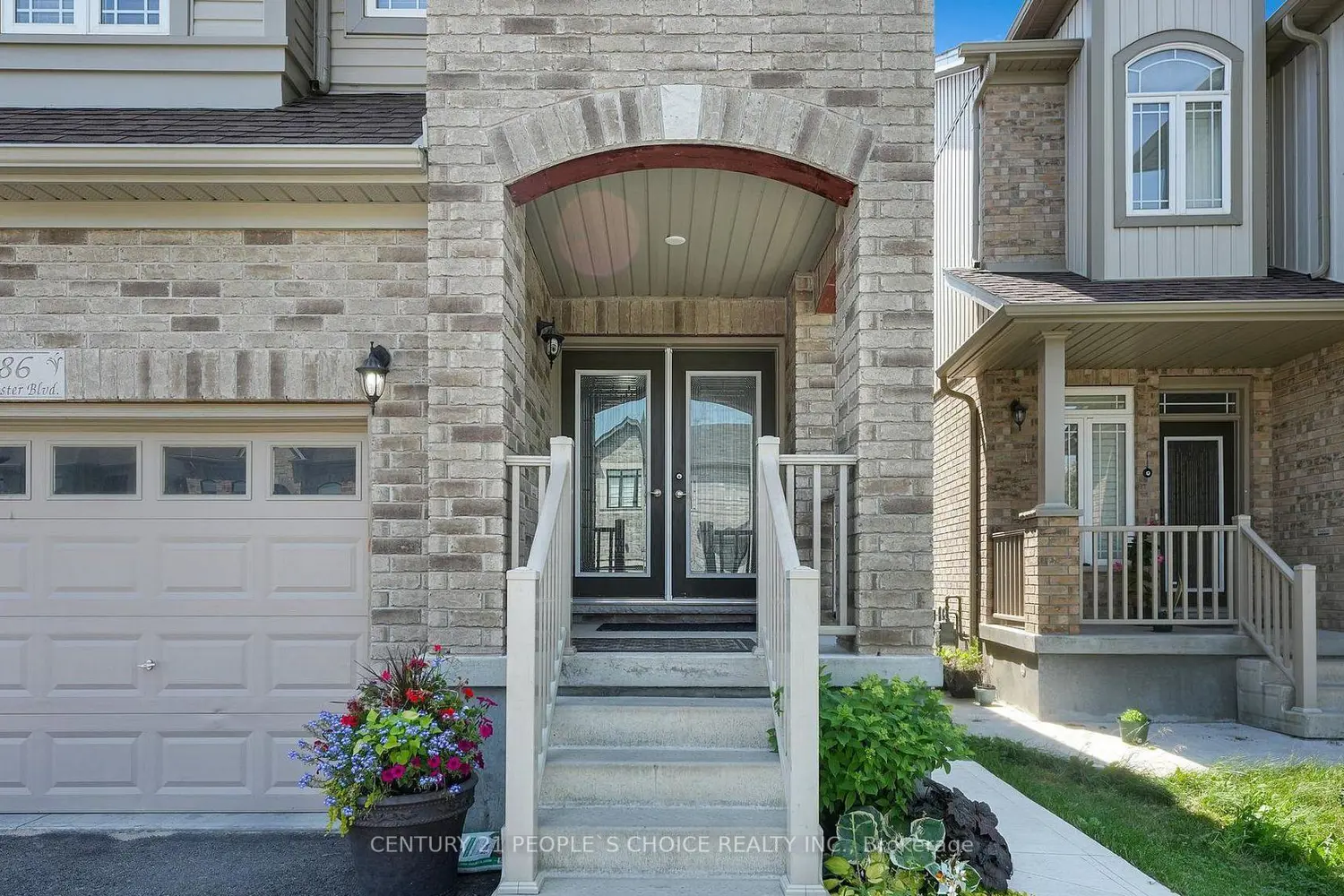286 Macalister Boulevard photo 2