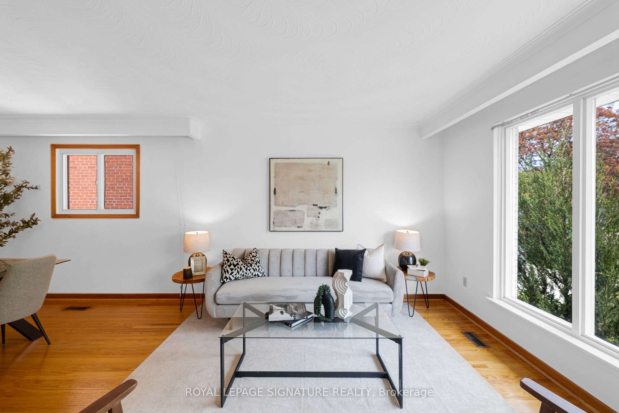 Additional image 4 of 6 Munford Crescent, Toronto, ON, M4B 1C1