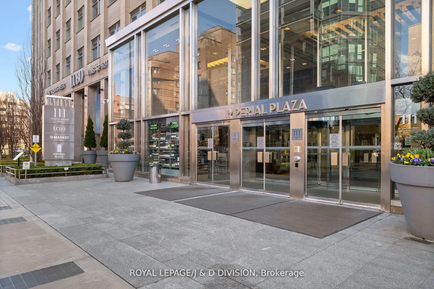 111 St Clair Avenue 1408