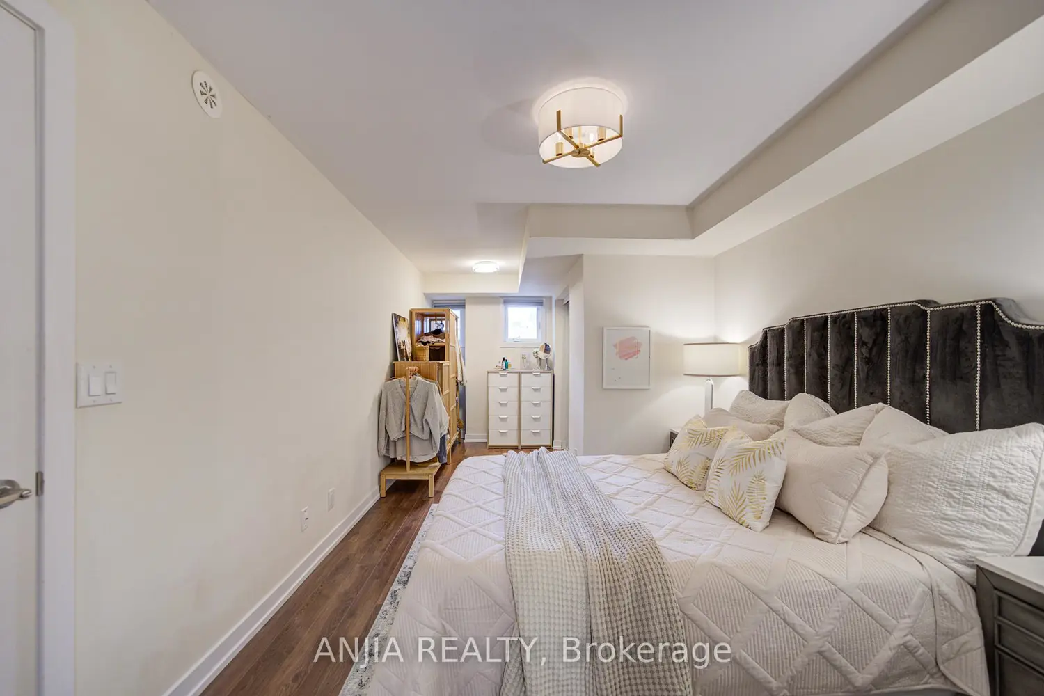 Additional image 17 of 11 Dunsheath Way 1205