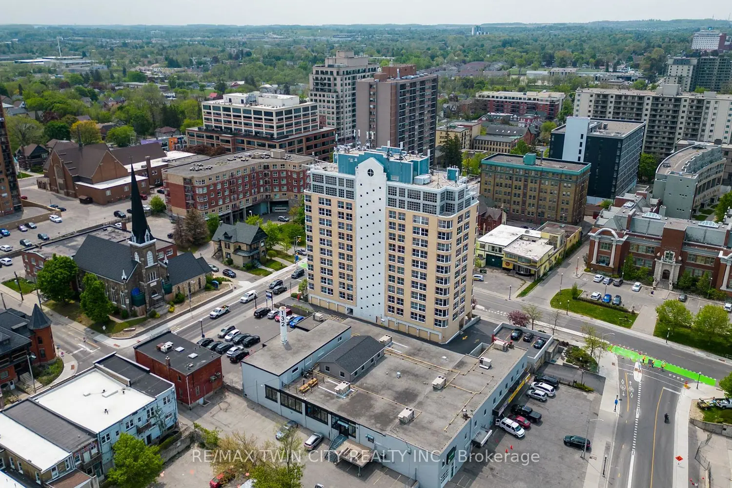 150 Queen Street 405
