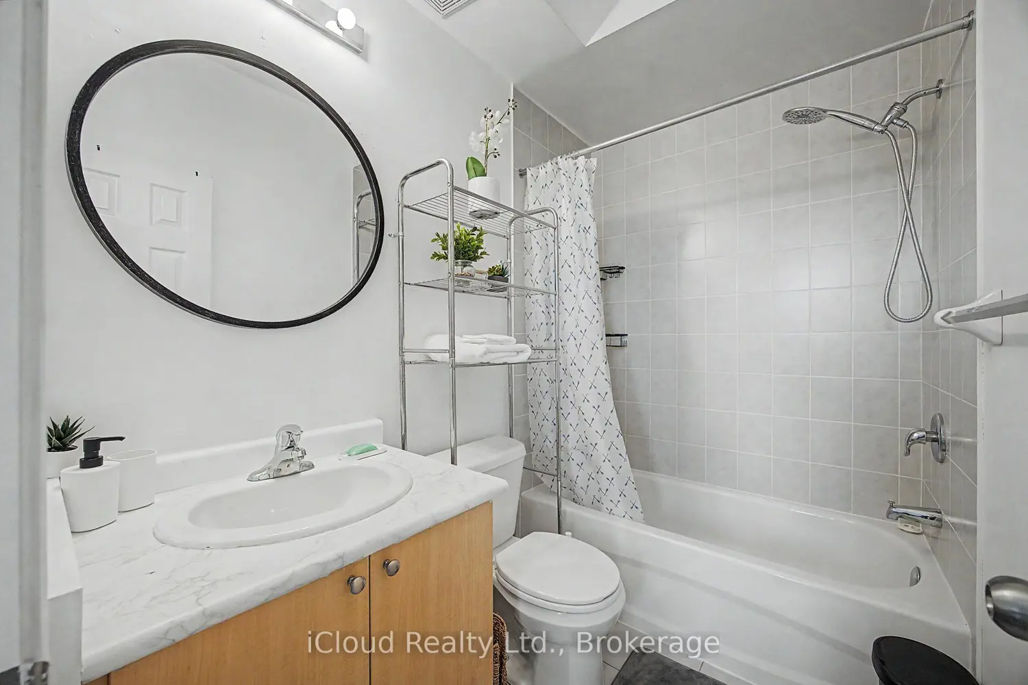 Additional image 7 of 180 Howden Boulevard 6