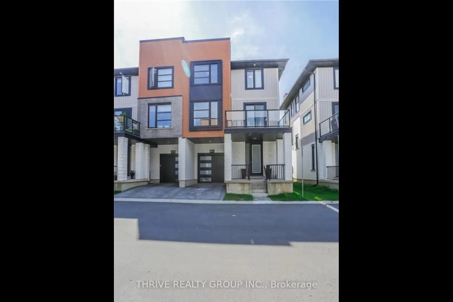 921 Sarnia Road