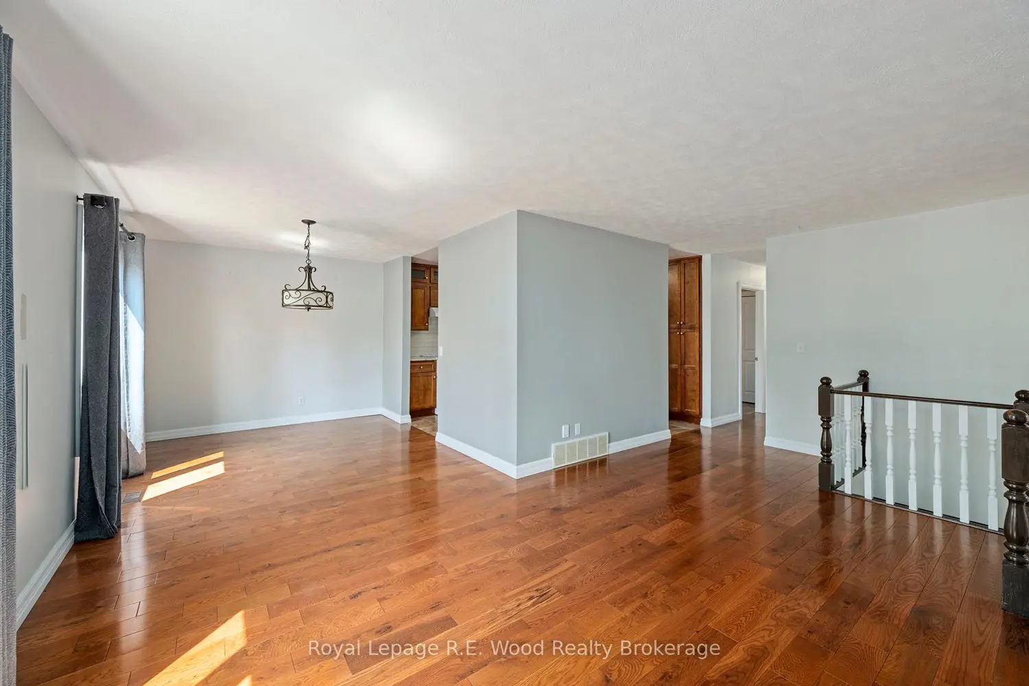 Additional image 5 of 5 Kamps Crescent