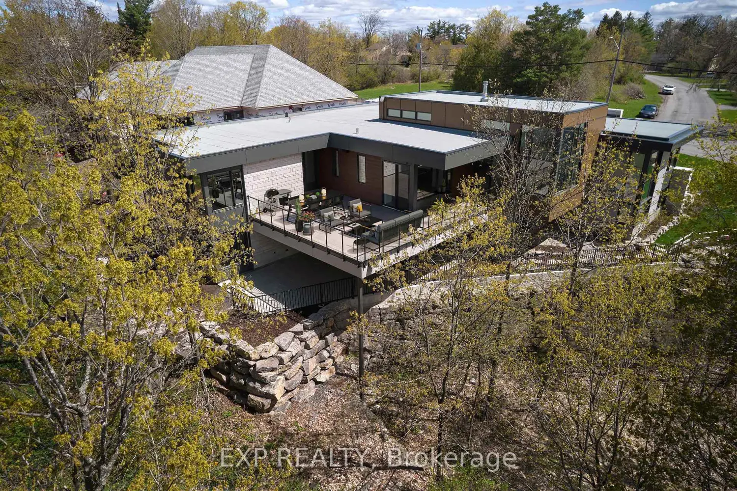 32 Clovelly Road photo 3