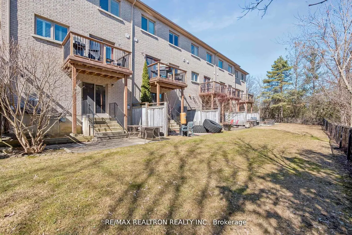 Additional image 20 of 8909 Bathurst Street 5