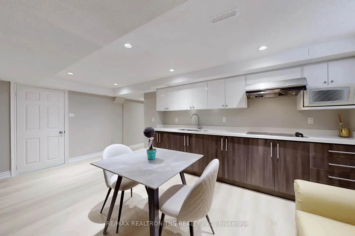 Additional image 19 of 11 Delevan Court