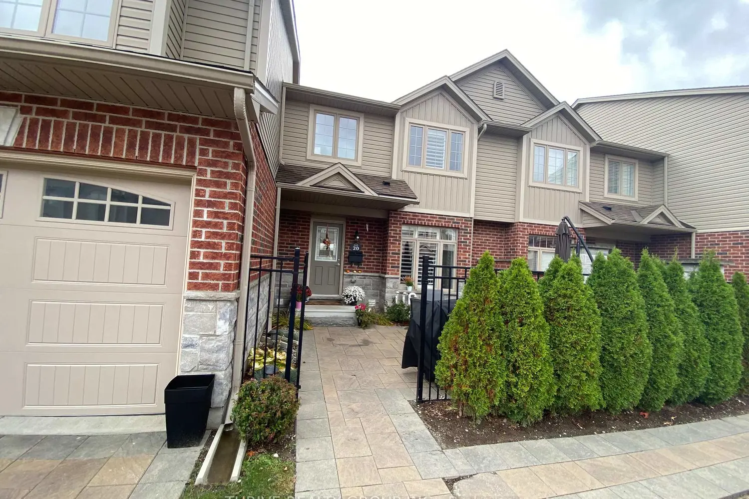 3399 Castle Rock Place 20