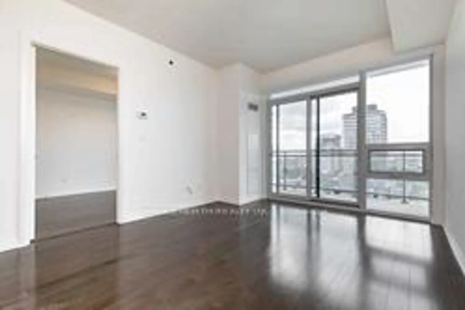 Additional image 7 of 460 Adelaide Street 1726