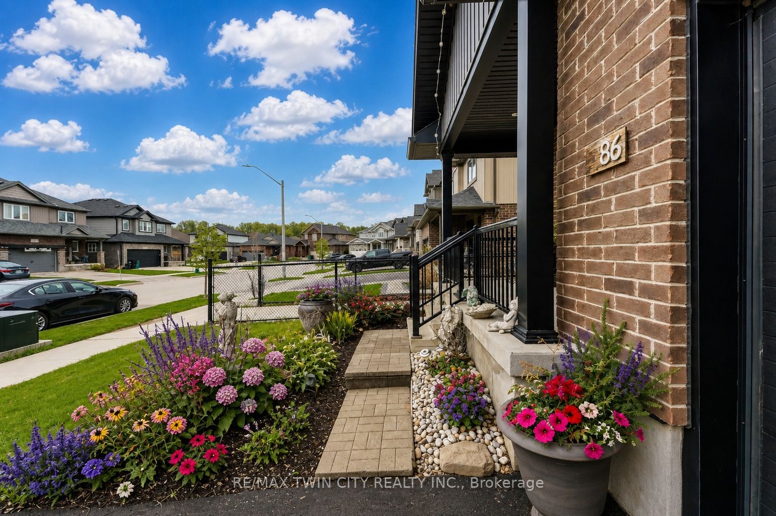 Additional image 3 of 86 Woodberry Crescent, Kitchener, ON, N3B 0C8