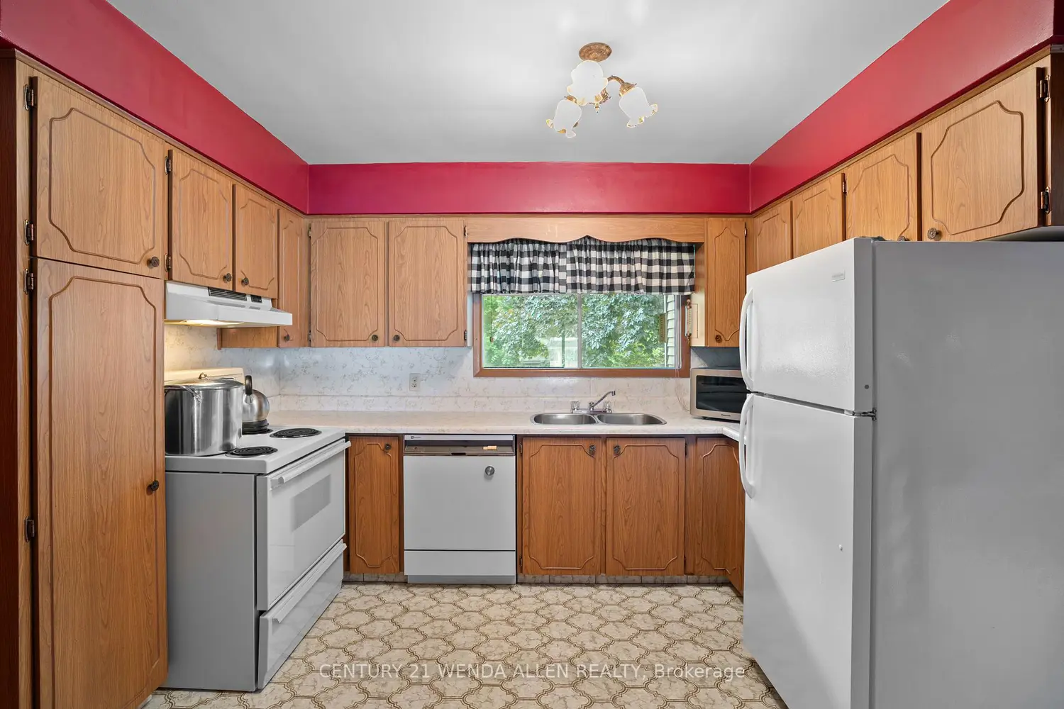 Additional image 6 of 1873 Woodview Avenue